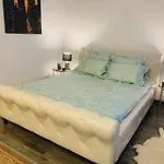 Seasons Apartments